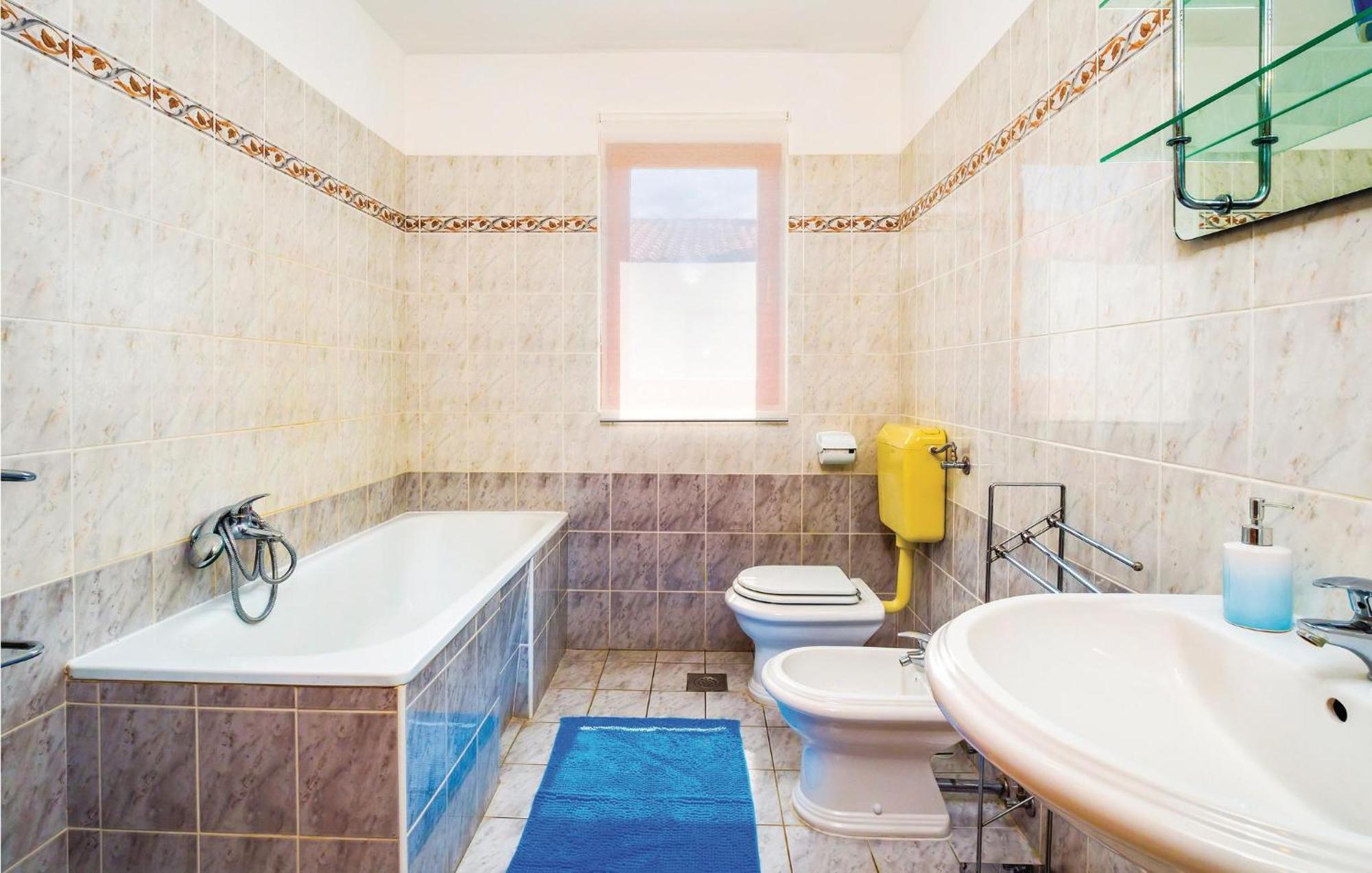 2 Bedroom Gorgeous Apartment In ราบัซ ภายนอก รูปภาพ