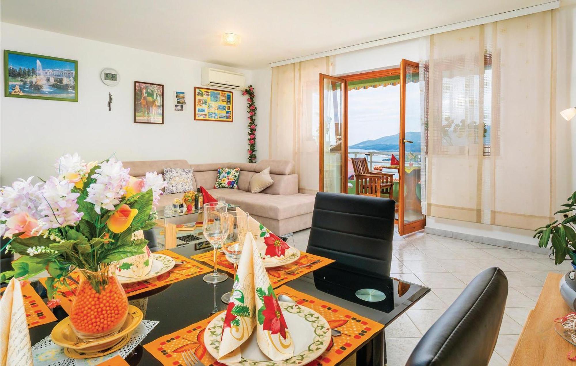 2 Bedroom Gorgeous Apartment In ราบัซ ภายนอก รูปภาพ