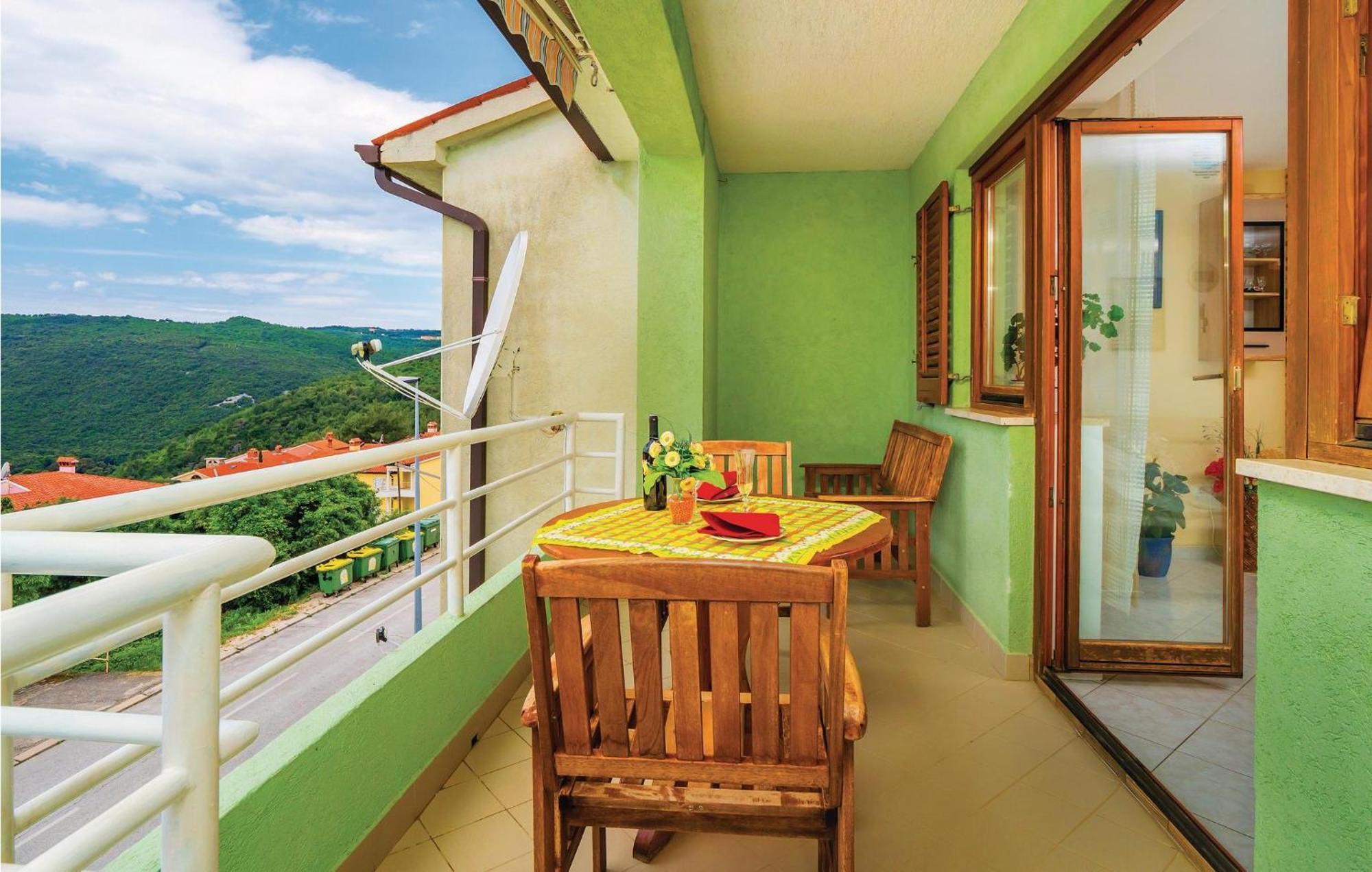 2 Bedroom Gorgeous Apartment In ราบัซ ภายนอก รูปภาพ